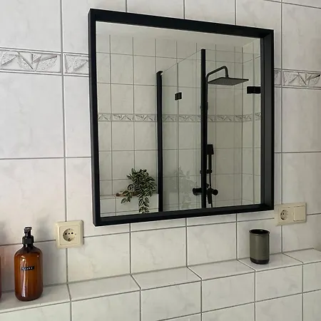 Apartamento Moderne Mit Terrasse & Parkplatz; Naehe Bwzk & Amazon Coblenza