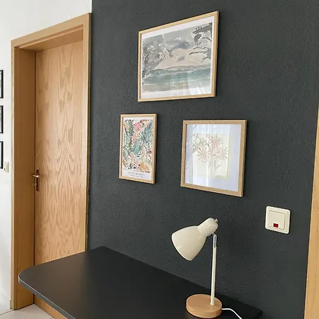Moderne Mit Terrasse & Parkplatz; Naehe Bwzk & Amazon * Coblenza