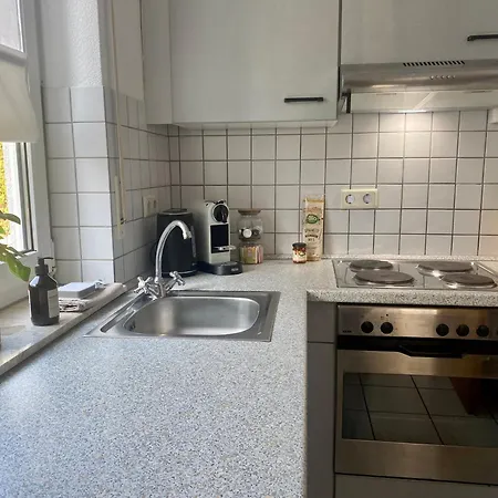 Moderne Mit Terrasse & Parkplatz; Naehe Bwzk & Amazon Apartamento Coblenza